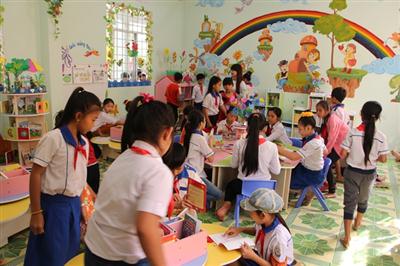 ເປີດສະຫຼອງຫໍສະໝຸດທີ່ໃກ້ຊິດສະໜິດສະໜົມກັບເດັກນ້ອຍໂດຍອີງໃສ່ປະຊາຄົມຂອງUNICEF